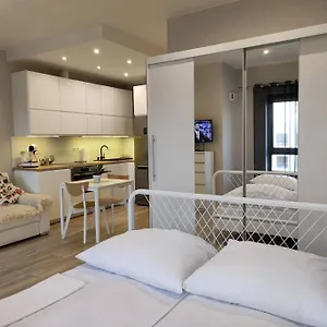 Apartament Sweet Vis-a-vis Medicover And Paley Institute, Warszawa